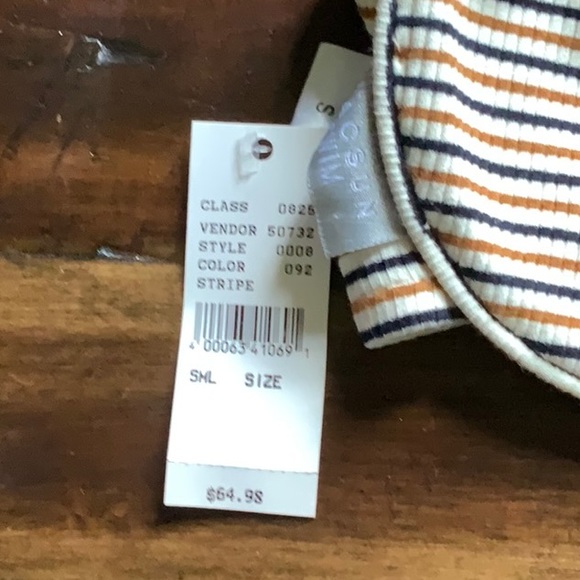 Bathing suit top bundle ☀️ - Picture 3 of 4